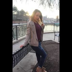 Meet your Posher, Kellie